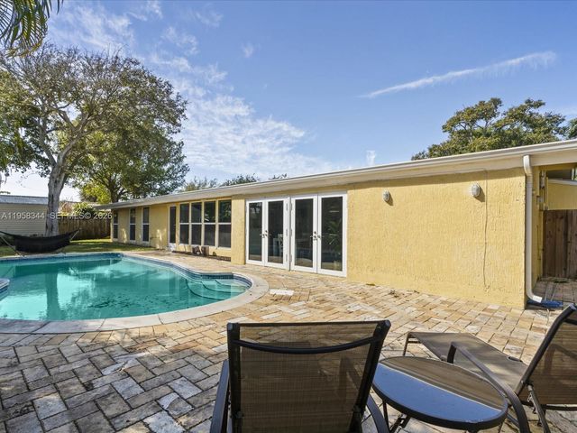 2648 NE 26th Ave, Fort Lauderdale, FL 33306