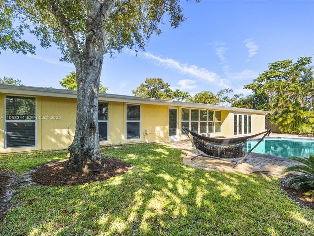 2648 NE 26th Ave, Fort Lauderdale, FL 33306