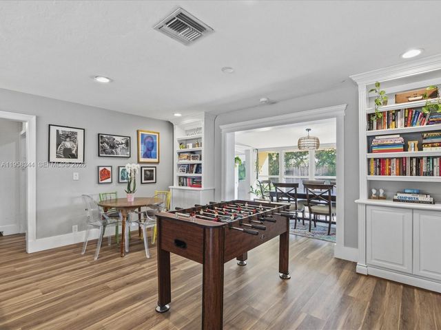 2648 NE 26th Ave, Fort Lauderdale, FL 33306