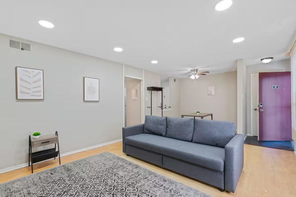 108 N Belvedere Blvd Apt 18, Memphis, TN 38104