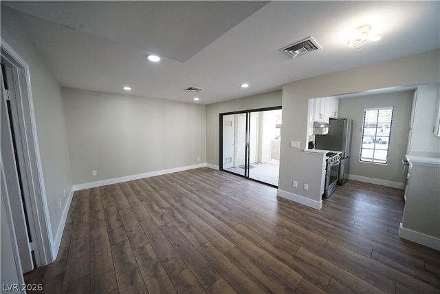 4729 Nara Vista Way 102, Las Vegas, NV 89103