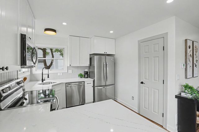 2678 Fernwood Avenue, Lancaster, OH 43130