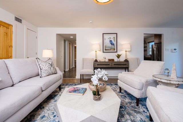 2423 Kavanaugh Blvd # 1, Little Rock, AR 72205