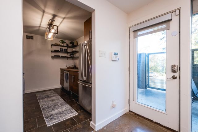 2423 Kavanaugh Blvd # 1, Little Rock, AR 72205