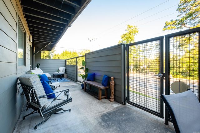 2423 Kavanaugh Blvd # 1, Little Rock, AR 72205