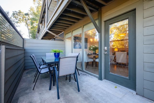 2423 Kavanaugh Blvd # 1, Little Rock, AR 72205