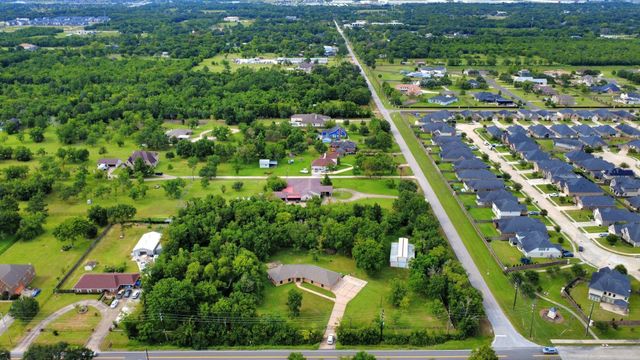 7825 Hughes Ranch Road, Pearland, TX 77581