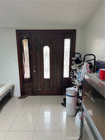 1678 W Crone, Anaheim, CA 92802