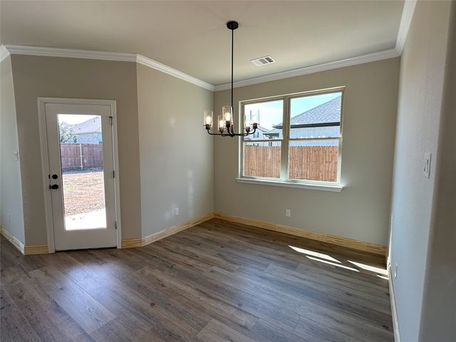 709 Bass Lake Lane, Cleburne, TX 76033