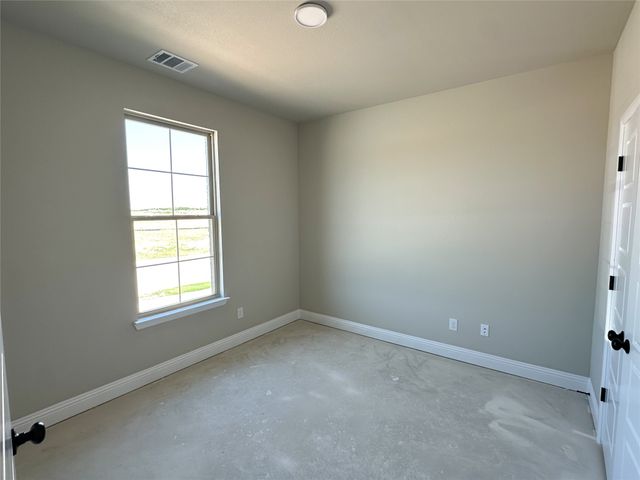 709 Bass Lake Lane, Cleburne, TX 76033