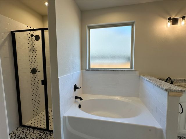 709 Bass Lake Lane, Cleburne, TX 76033