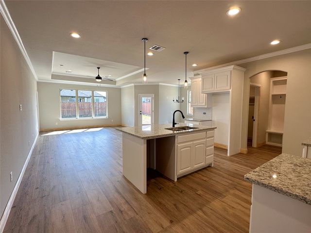 709 Bass Lake Lane, Cleburne, TX 76033