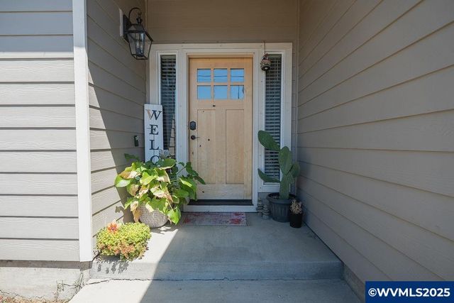 4837 Swegle Rd, Salem, OR 97301