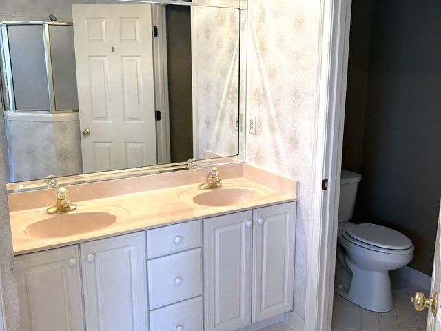 1740 CONSTABLE CT, Collierville, TN 38017