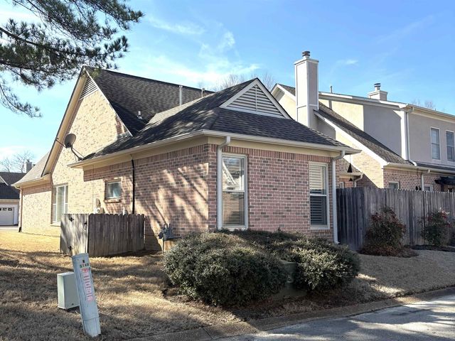 1740 CONSTABLE CT, Collierville, TN 38017