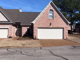 1740 CONSTABLE CT, Collierville, TN 38017