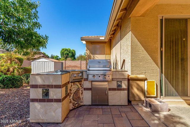 2585 E Carob Drive, Gilbert, AZ 85298