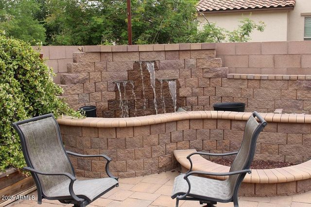 2585 E Carob Drive, Gilbert, AZ 85298