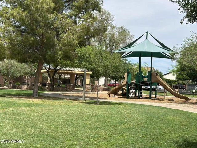 2585 E Carob Drive, Gilbert, AZ 85298