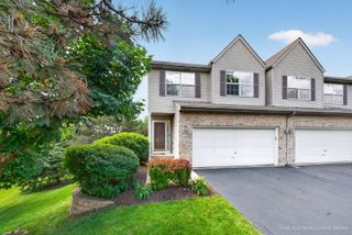 11149 Douglas Avenue 11149, Huntley, IL 60142