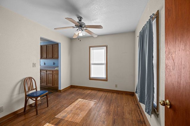 2025 S Bluff Boulevard, Clinton, IA 52732