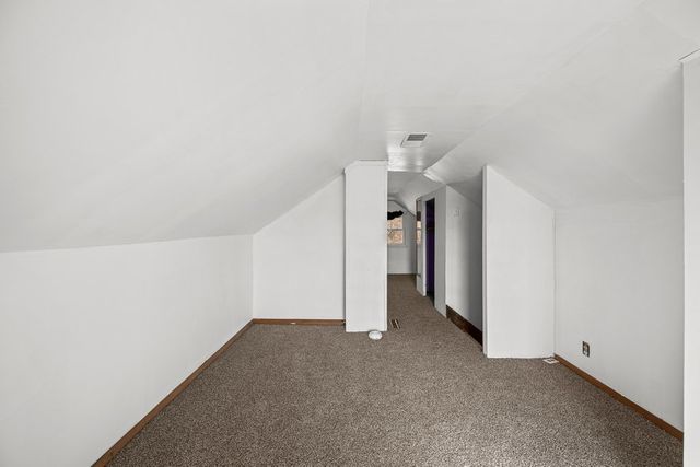 2025 S Bluff Boulevard, Clinton, IA 52732