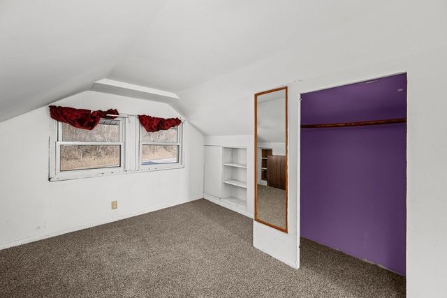 2025 S Bluff Boulevard, Clinton, IA 52732