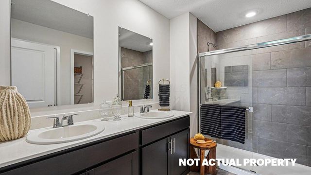 4394 Black Ash Drive, Canal Winchester, OH 43110