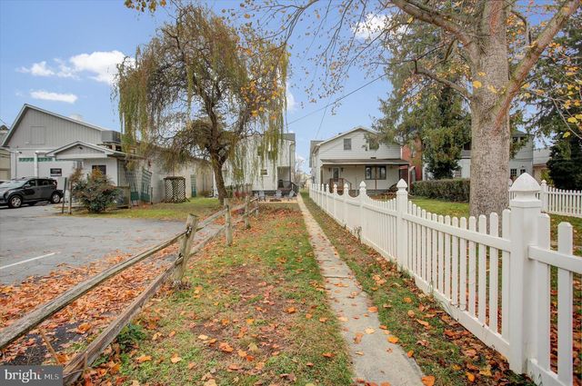 410 E CATHERINE STREET, Chambersburg, PA 17202