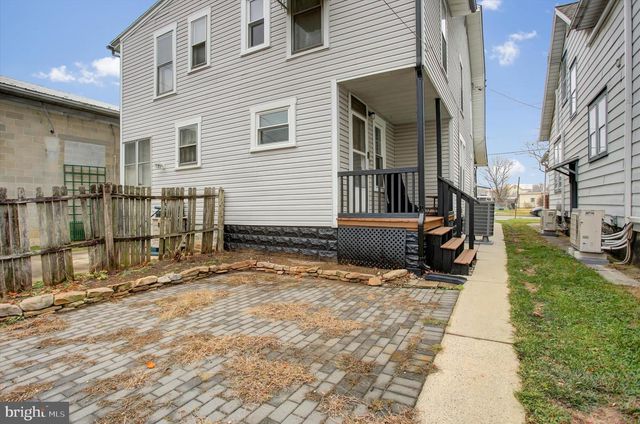410 E CATHERINE STREET, Chambersburg, PA 17202