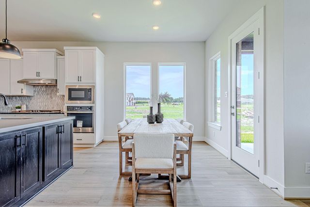 141 Peninsula Point Drive, Montgomery, TX 77356