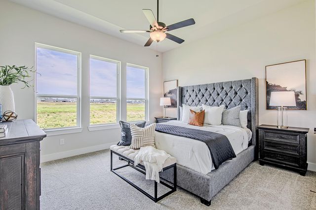 141 Peninsula Point Drive, Montgomery, TX 77356