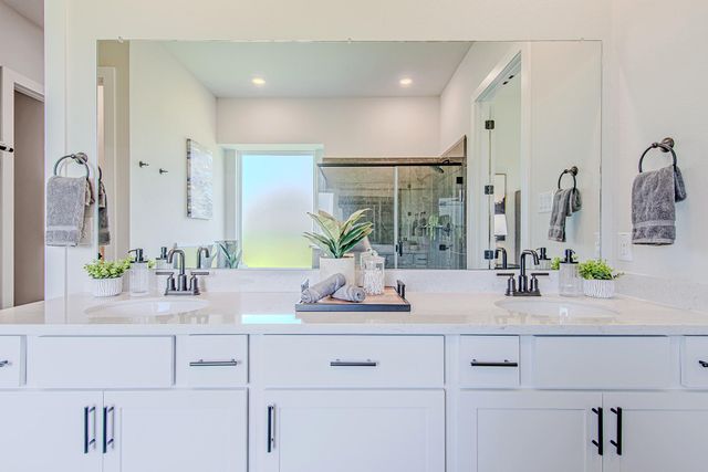 141 Peninsula Point Drive, Montgomery, TX 77356