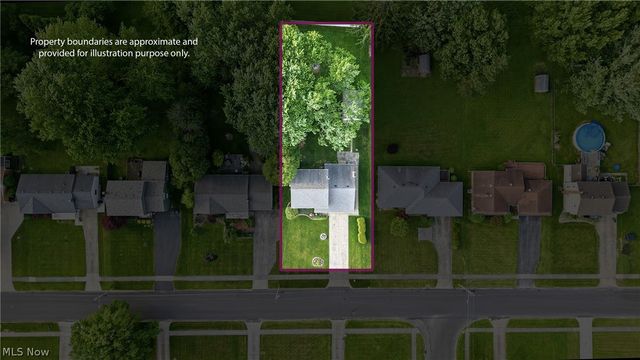 934 Larkridge Avenue, Youngstown, OH 44512