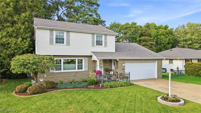 934 Larkridge Avenue, Youngstown, OH 44512