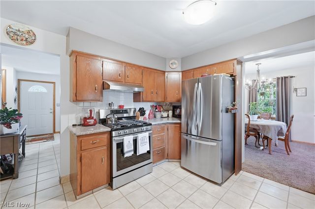 934 Larkridge Avenue, Youngstown, OH 44512