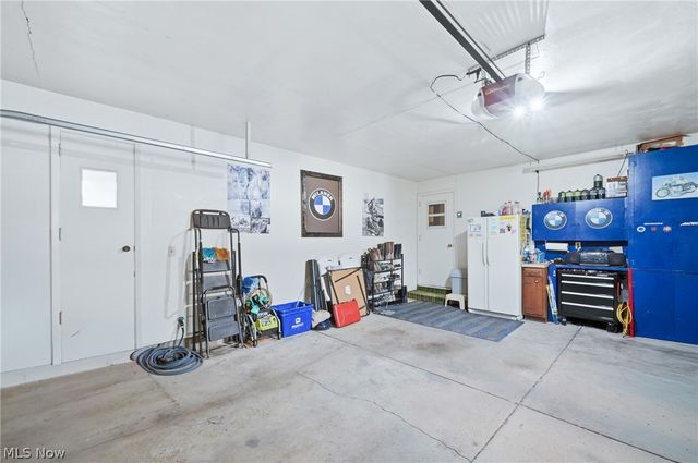 934 Larkridge Avenue, Youngstown, OH 44512