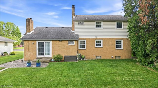 934 Larkridge Avenue, Youngstown, OH 44512