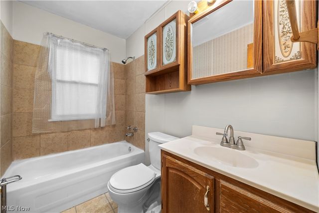 12809 Mcgowan Avenue, Cleveland, OH 44135