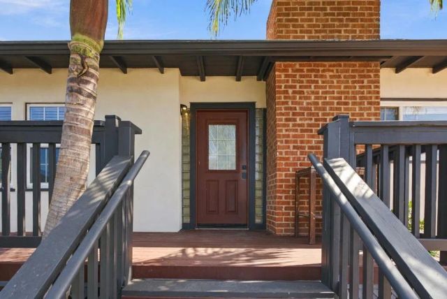 4879 Dixie Drive, San Diego, CA 92109