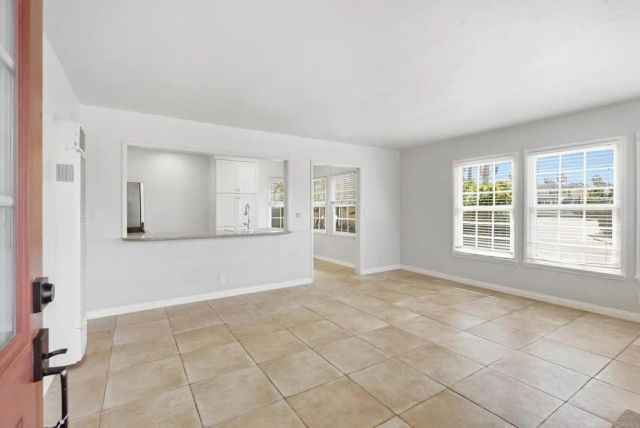 4879 Dixie Drive, San Diego, CA 92109