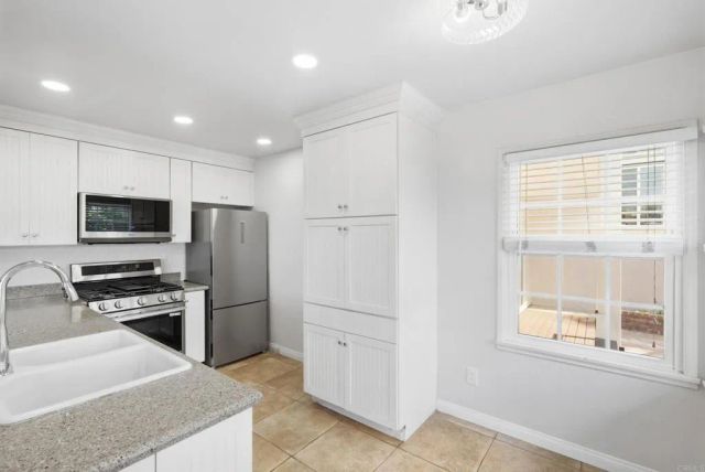 4879 Dixie Drive, San Diego, CA 92109