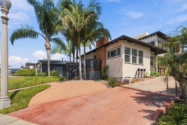 4879 Dixie Drive, San Diego, CA 92109