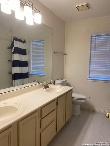 614 STONEWAY DR, San Antonio, TX 78258