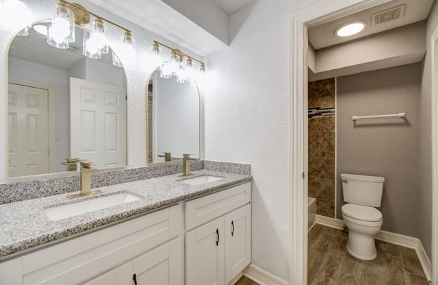 556 Brandon Road, Conroe, TX 77302