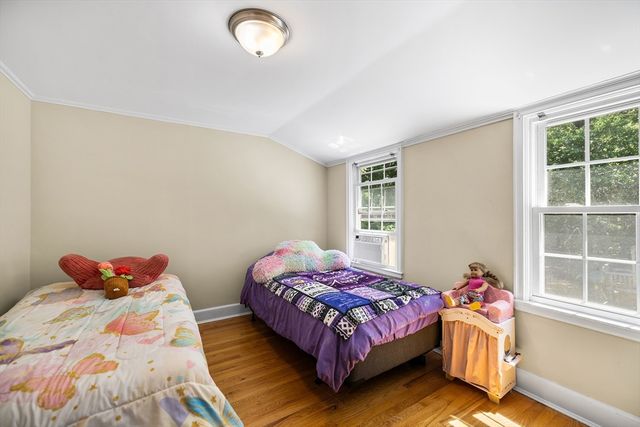 779 Oxford St S, Auburn, MA 01501