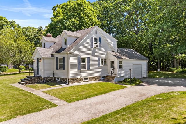 779 Oxford St S, Auburn, MA 01501