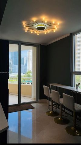848 Brickell Key Dr 806, Miami, FL 33131