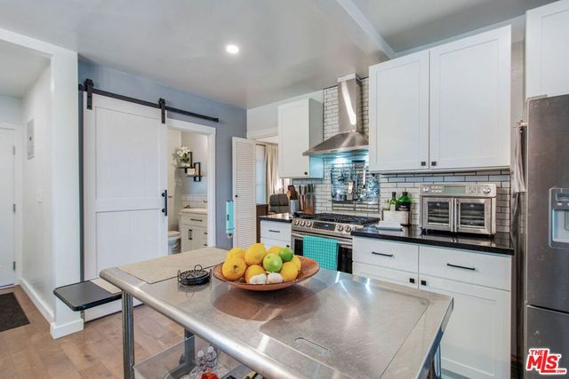 5175 S Van Ness Avenue, Los Angeles, CA 90062