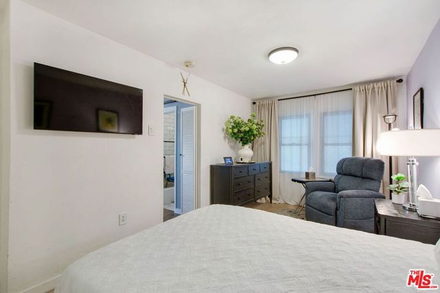 5175 S Van Ness Avenue, Los Angeles, CA 90062